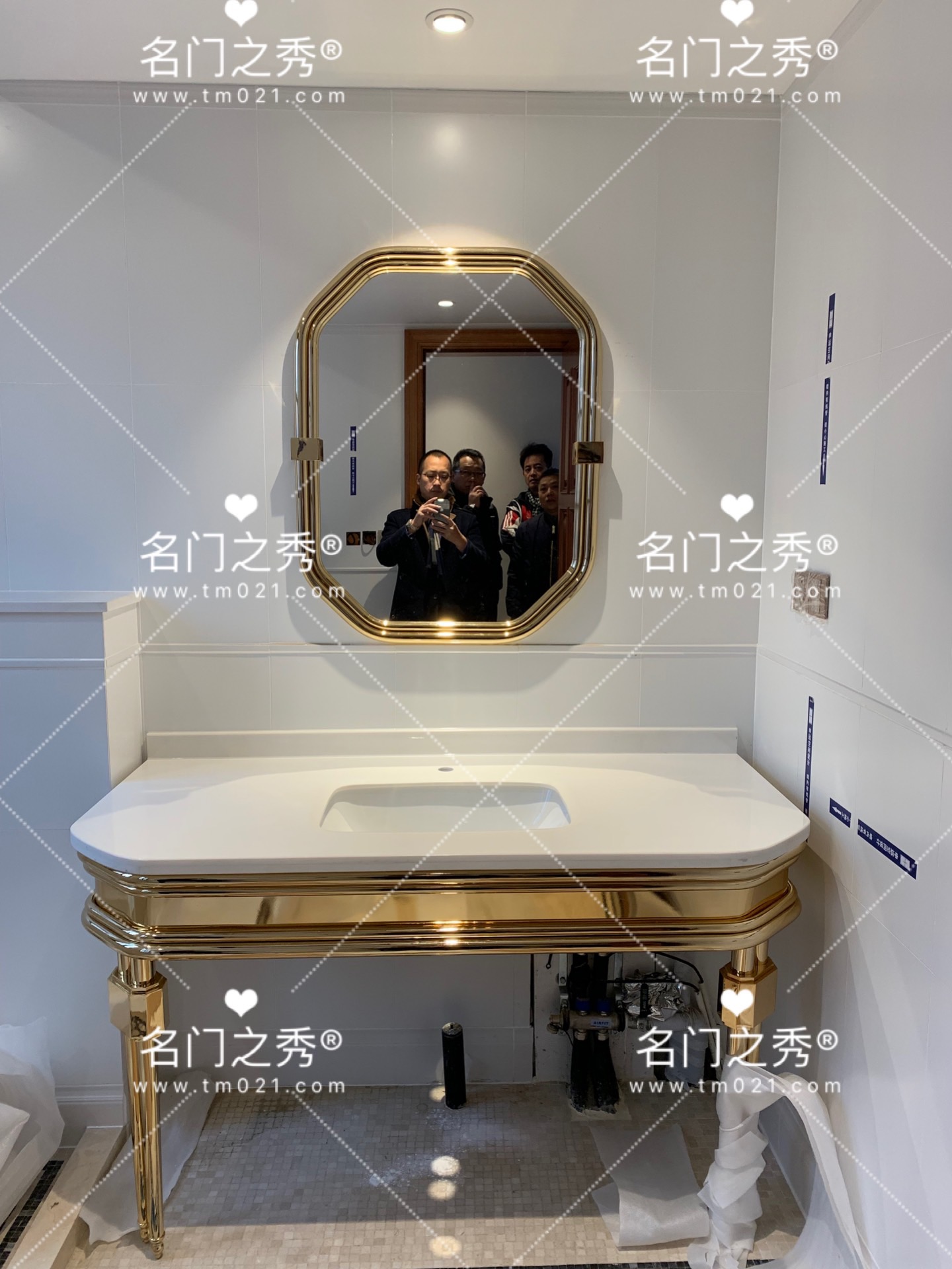镜框铜花盆